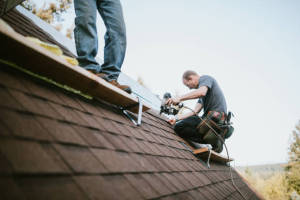 Local Roofers in Manor Park, NY